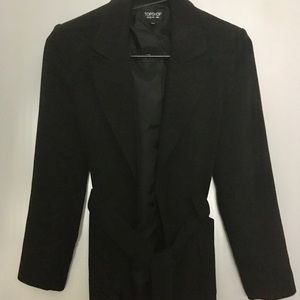 TOPSHOP Black Blazer Sz 2 ✨